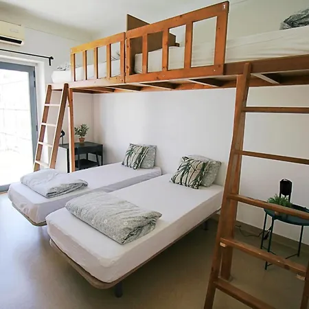 Albergue Wot Nomad *