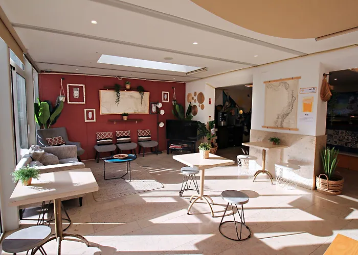 Wot Nomad Social Albergue *