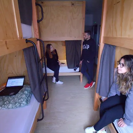 Auberge de jeunesse Wot Nomad *