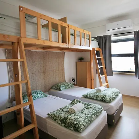 ホステル Wot Nomad Social リスボン