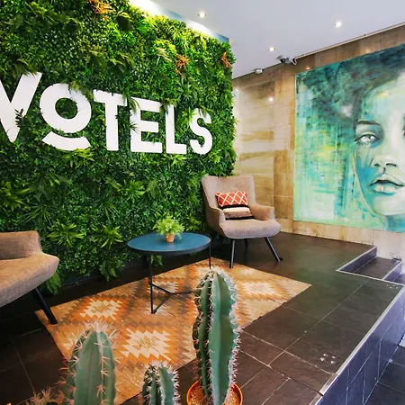 Wot Nomad Social リスボン