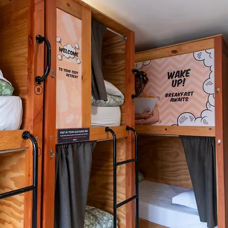 Hostel Wot Nomad Social