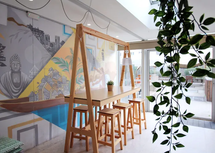 Wot Nomad Social Hostel Lizbona