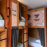 Hostal Wot Nomad Social