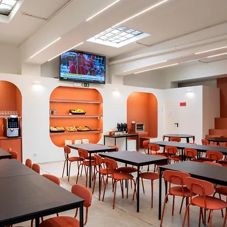 Hostel Wot Nomad Social Lisbon