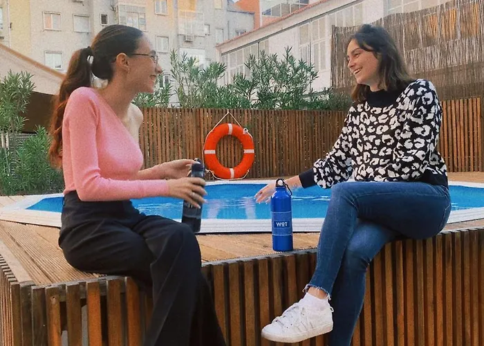 Wot Nomad Social ホステル *