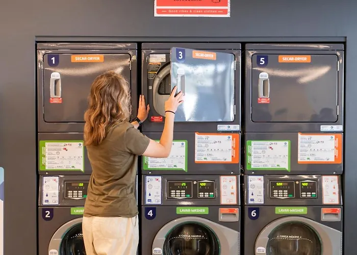 ホステル Wot Nomad Social