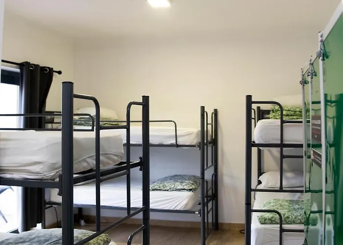 Wot Nomad Social ホステル *